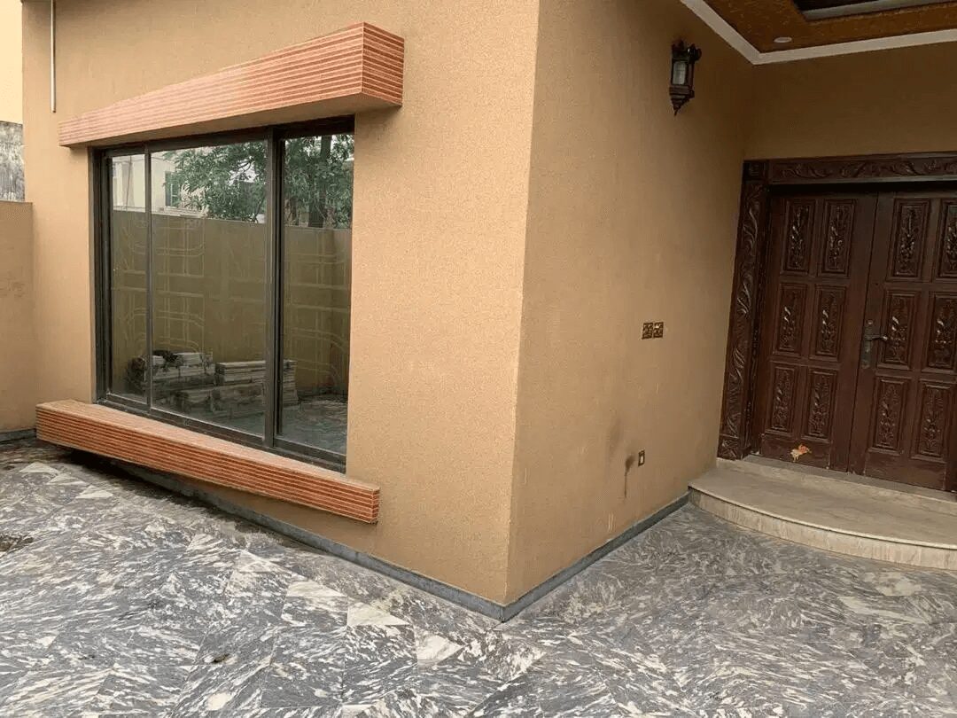 10 Marla House For Sale DHA Phase 8 Lahore  (air avenue)