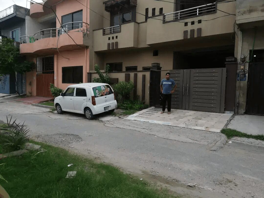 7 Marla Uper Portion For Rent Architects Engineers Housing Society, Lahore