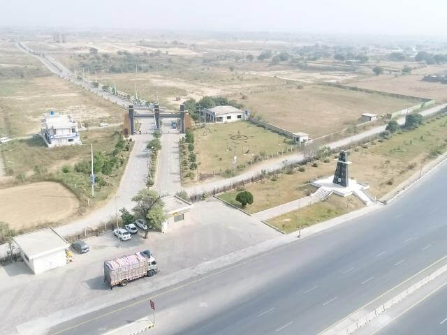 10 Marla Residential Plot For Sale In Block E In University Town Islamabad
