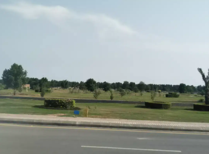 8 Marla residential plot for sale Southern Ext In Bahria Orchard, Lahore