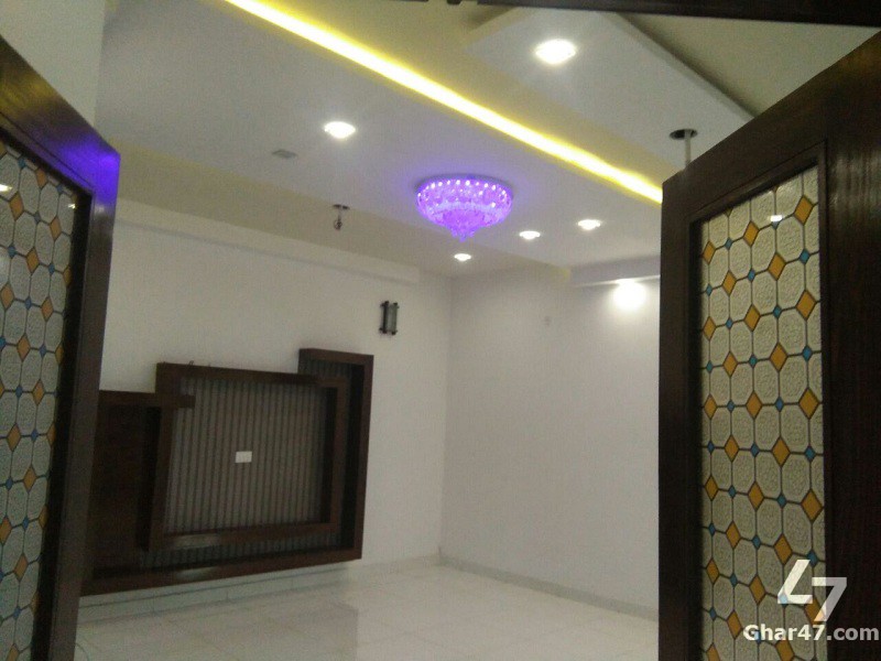 5 MARLA New House In AA Block Bahria Town Lahore