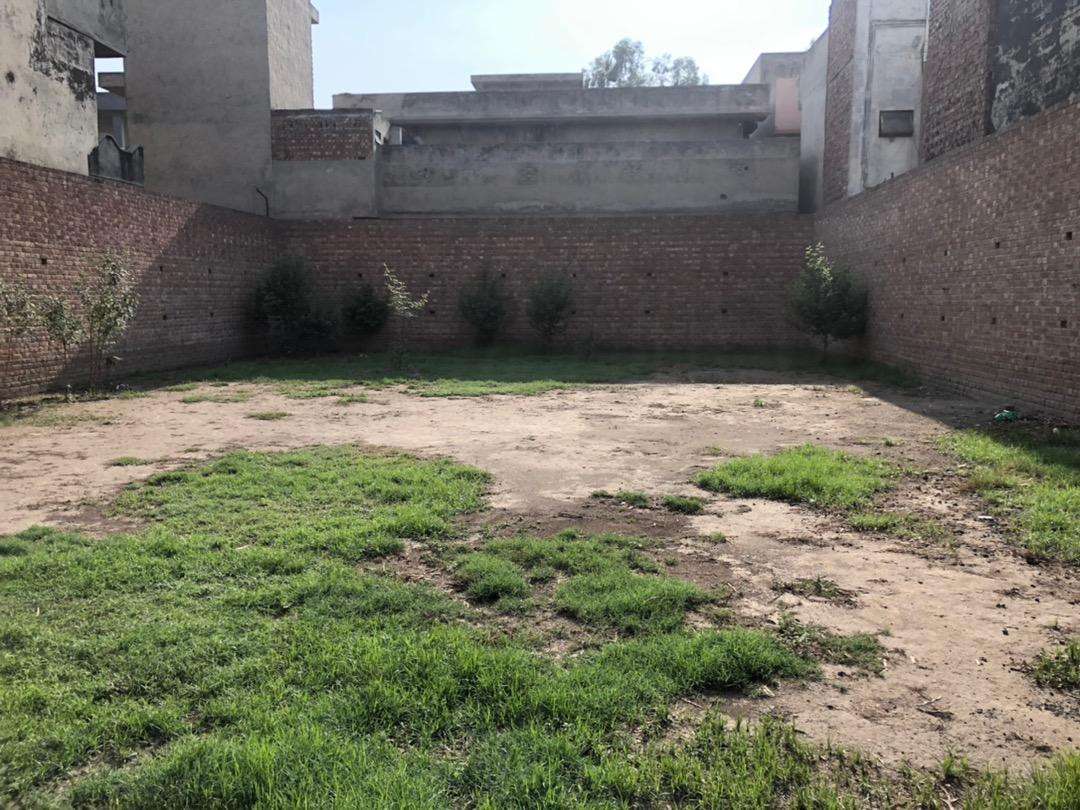 1 kanal Residential Plot for sale in Zatioon Colony Drogaywala Lahore