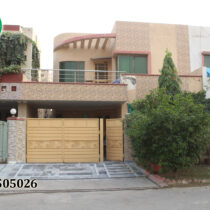 house For sale in Bahria Town Lahore