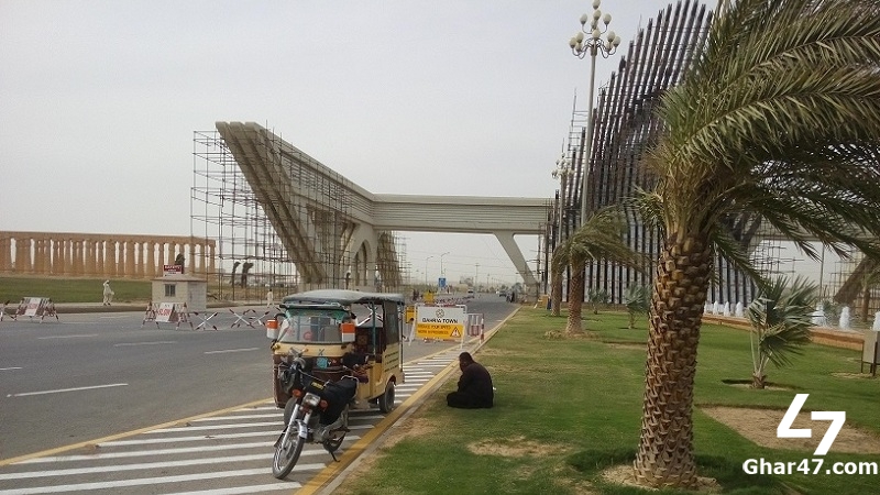 250 SQY Corner Boulevard Plot Available Precinct 30 in Bahria Town Karachi