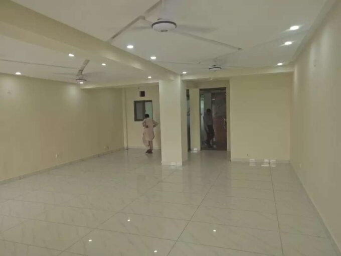 G-11 Islamabad 700 Sqft||