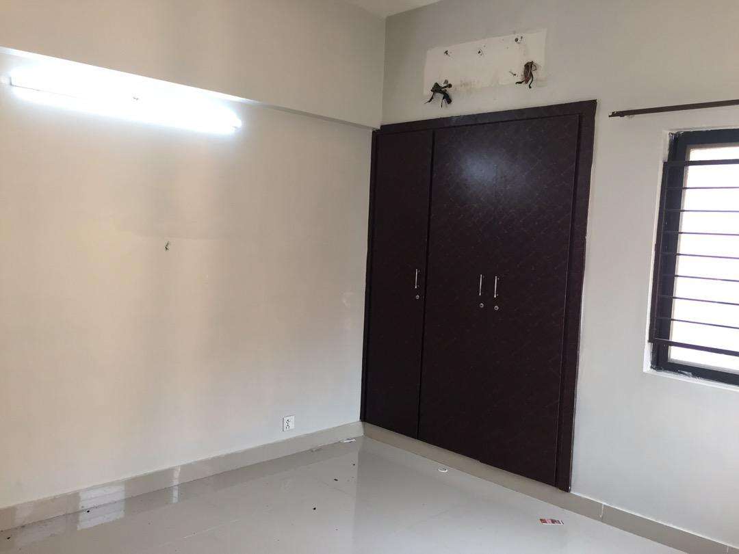1800 SqFt Flat is available for rent in Frere Town Karachi