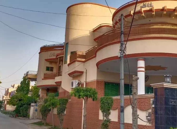 Cantt Sargodha 10 Marla houses|