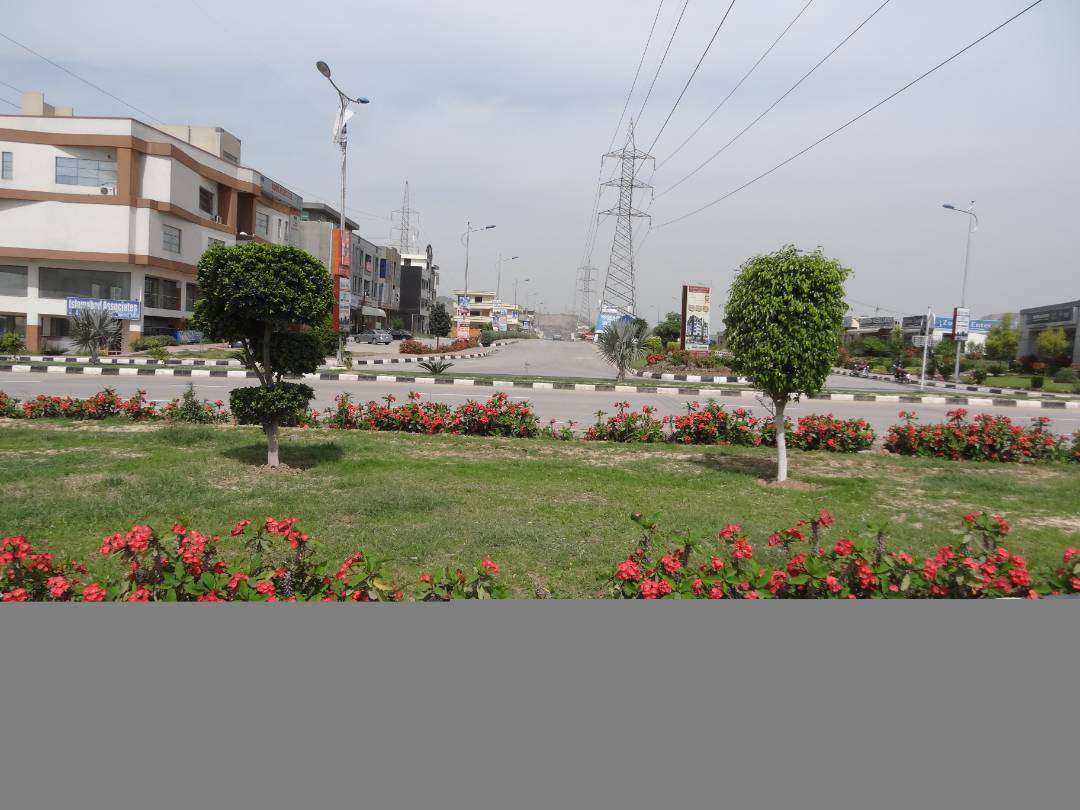 10 Marla plot on ideal location For Sale in B-17 C-1 Block Islamabad