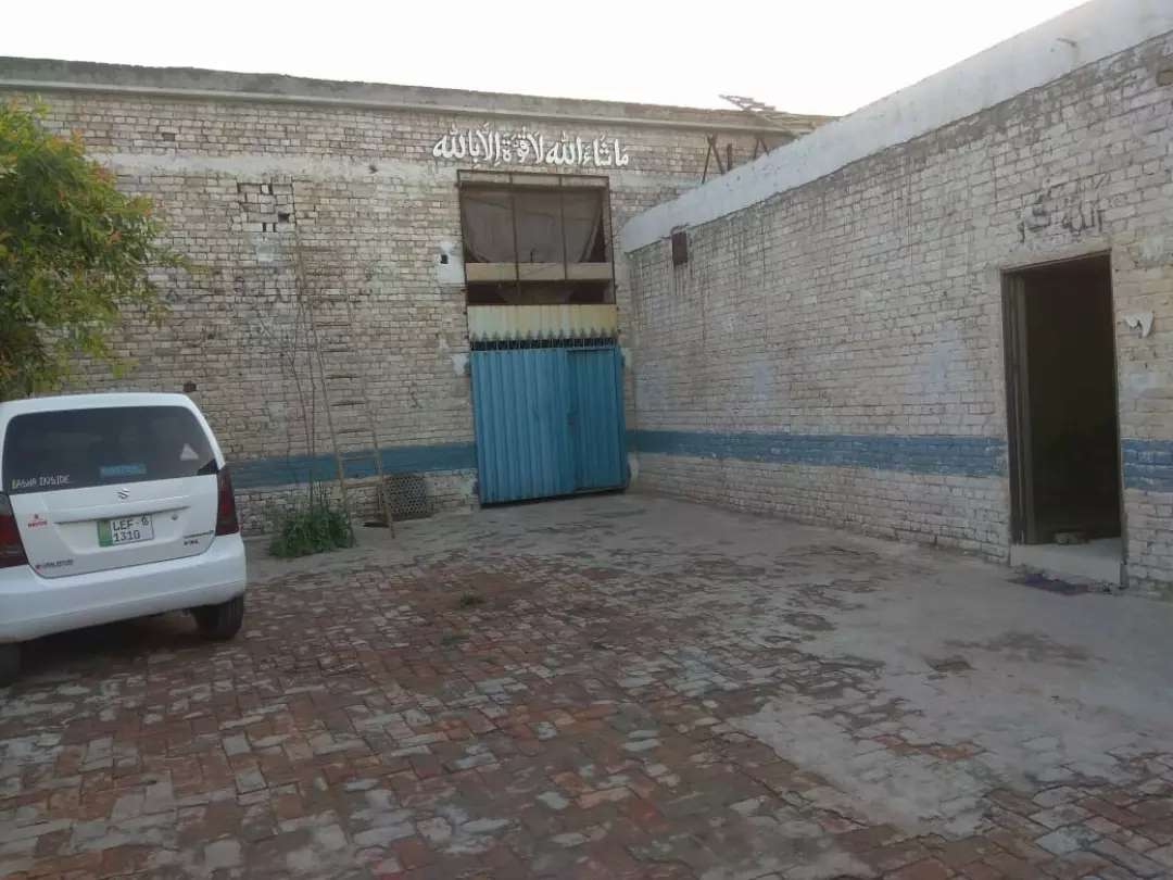 2 Kanal Factory Hall For Sale in Nishatabad Faisalabad
