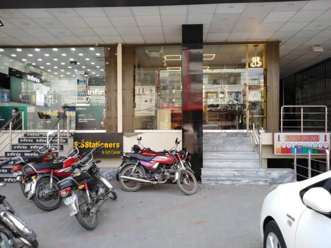 350 Sqft Hot location shop for sale in Shalimar Link Road Lahore