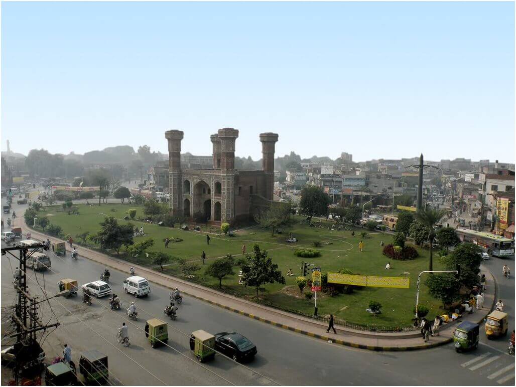 Chauburji Gate, Lahore