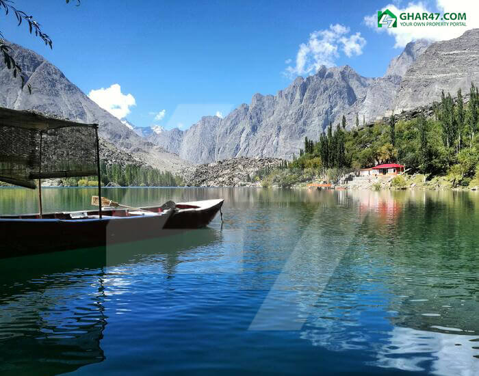 lake inn skardu