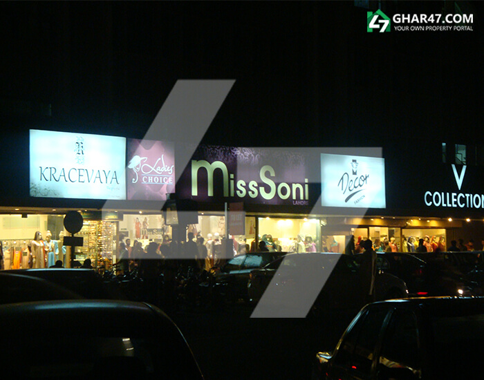 Shops in Fortress Lahore